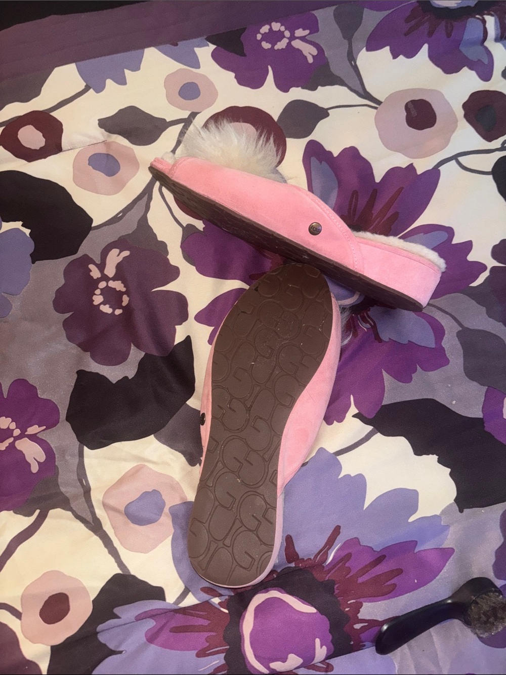 UGG Pink Pom-Accent Shearling Slip-On Slippers - Picture 4 of 6